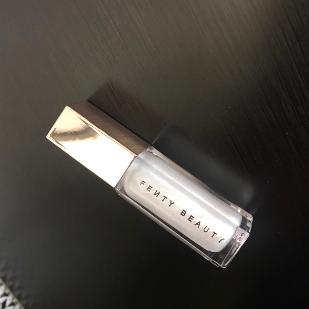 Fenty Beauty Diamond Milk Gloss Bomb